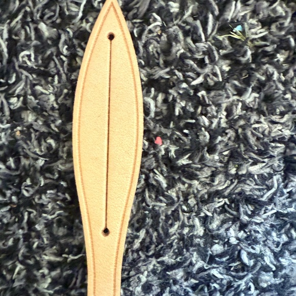 Louis Vuitton Beige Luggage Tag - Picture 6 of 9